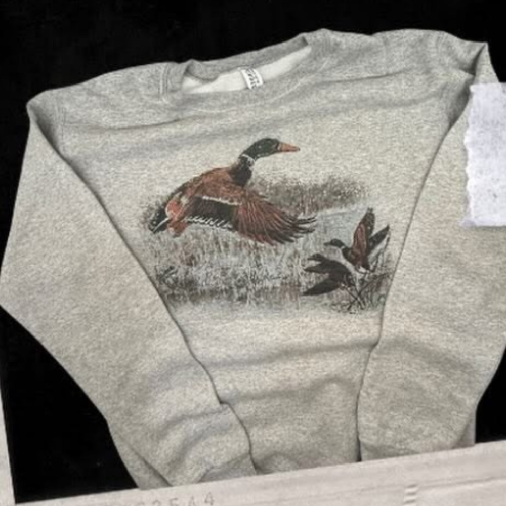 Vintage Duck Graphic Crewneck Sweatshirt - Picture 2 of 2